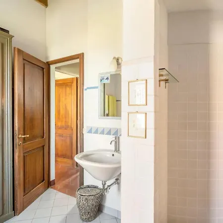 Cozy At Podere Noceto Δωμάτια σε οικογενειακή κατοικία *